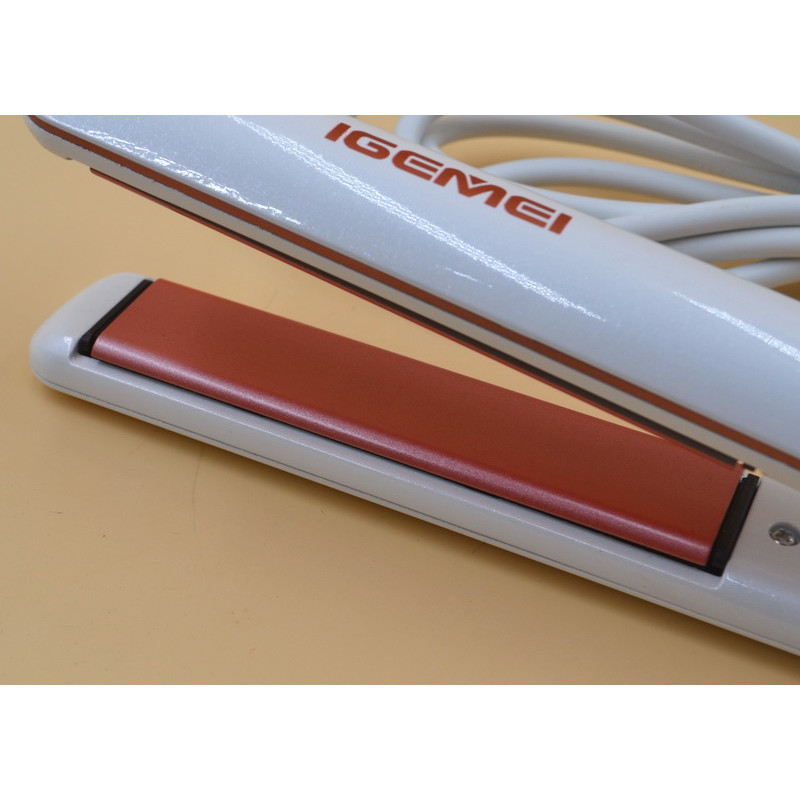 Випрямляч Gemei GM422