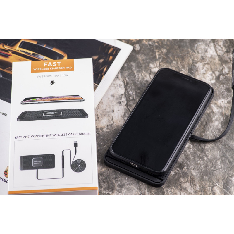 Силіконовий килимок з бездротовою зарядкою 15W Qinetiq Car Wireless Pad