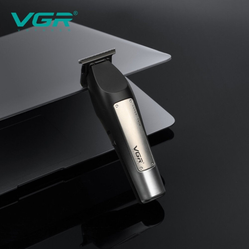 Тример VGR V-939, 4 насадки, LED-дисплей- Замовити за ціною 588 грн.